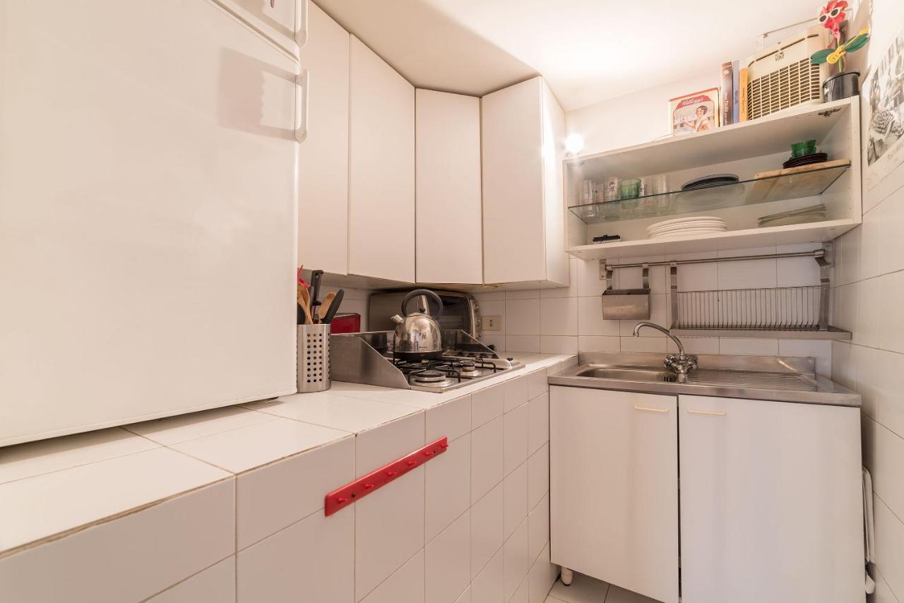 Boschetto Peaceful Apartment In Rione Monti Rome Luaran gambar